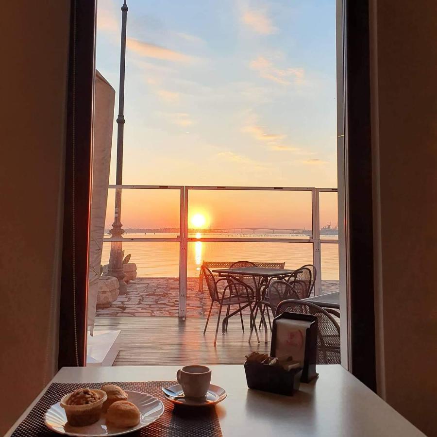 Albergo Del Sole Taranto Exterior photo