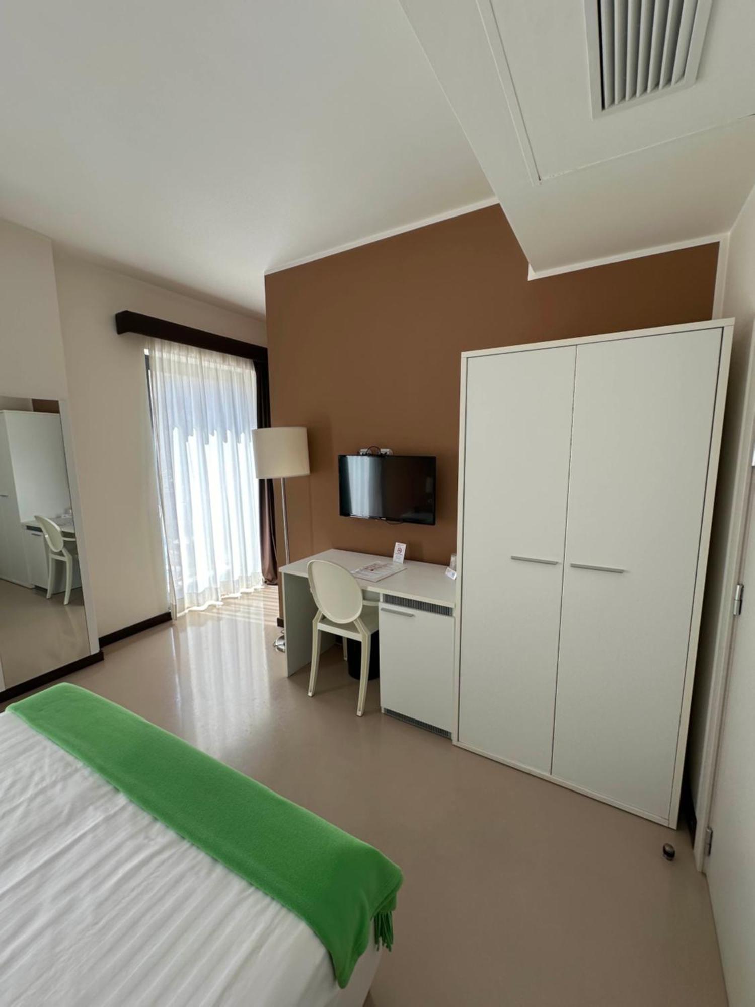 Albergo Del Sole Taranto Exterior photo