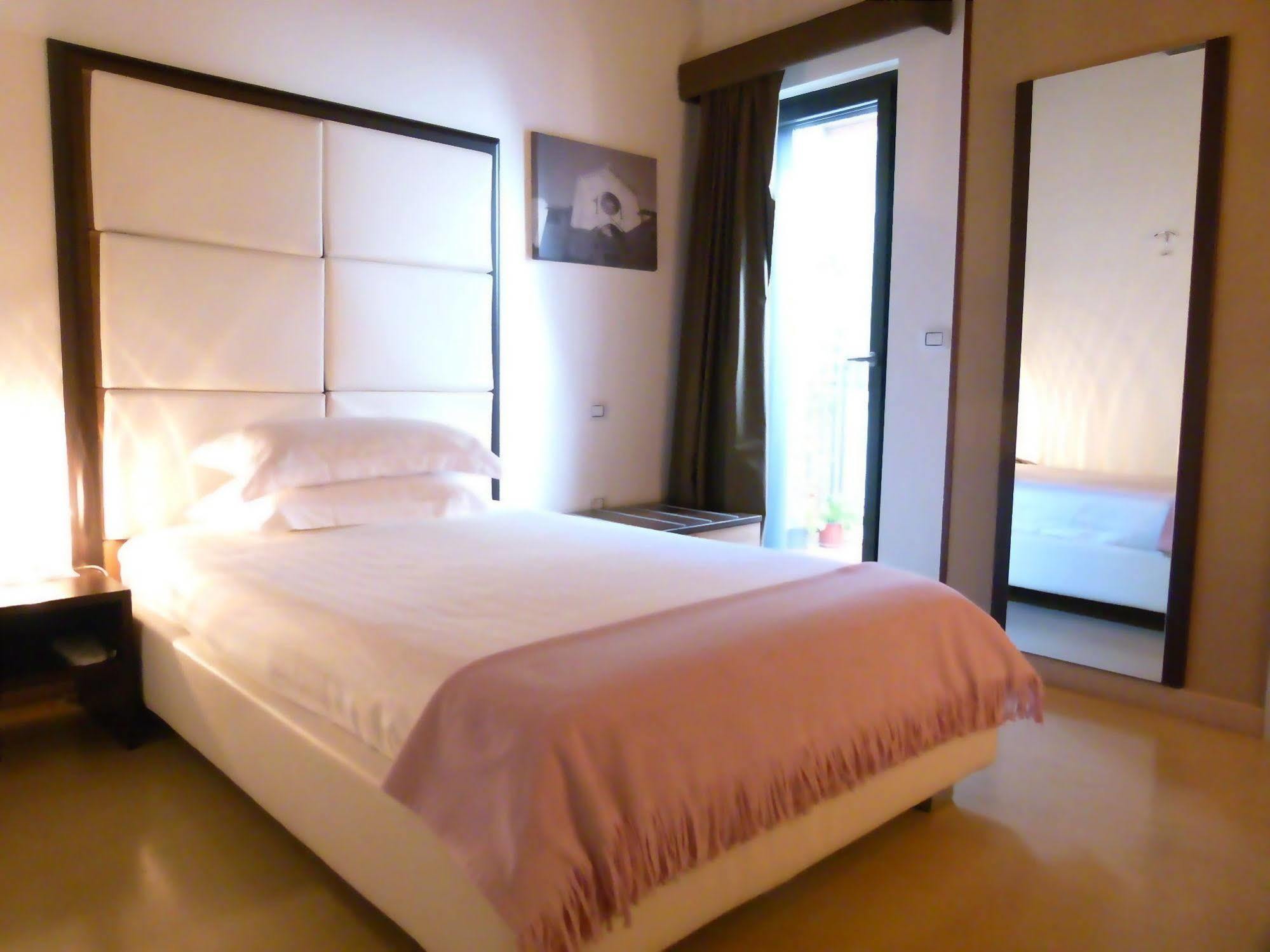Albergo Del Sole Taranto Exterior photo