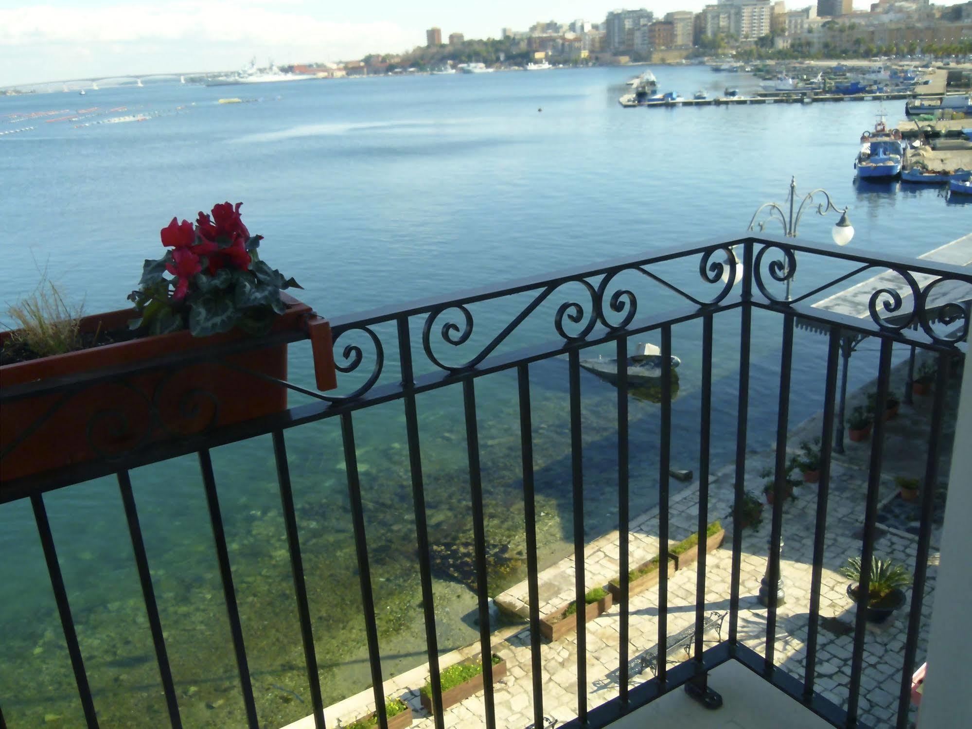 Albergo Del Sole Taranto Exterior photo